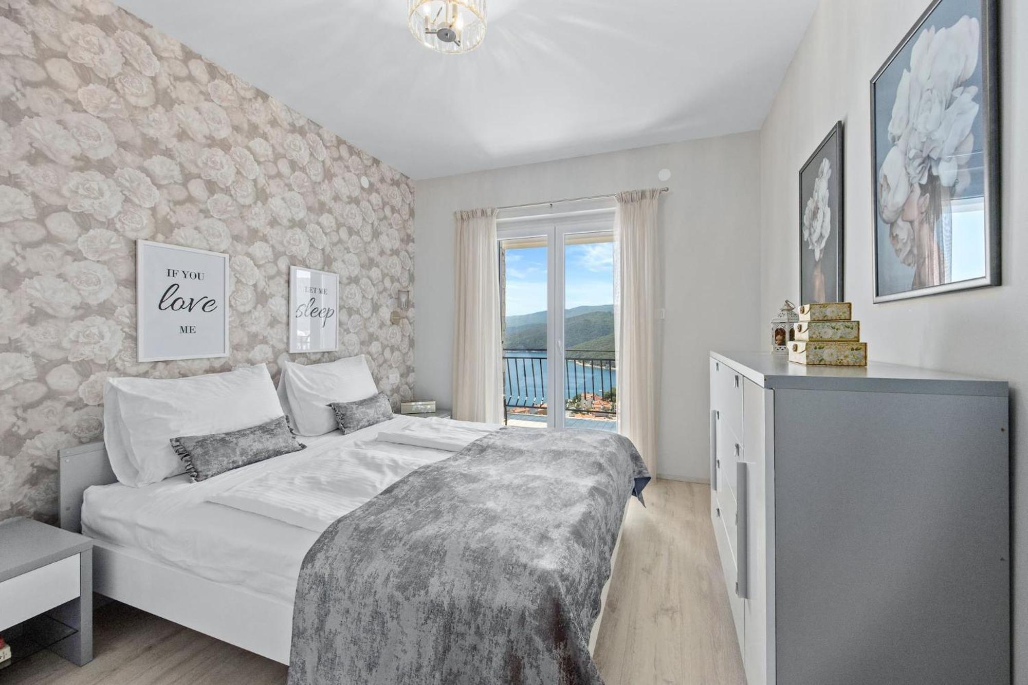 Apartments Lady M Rabac Exteriör bild